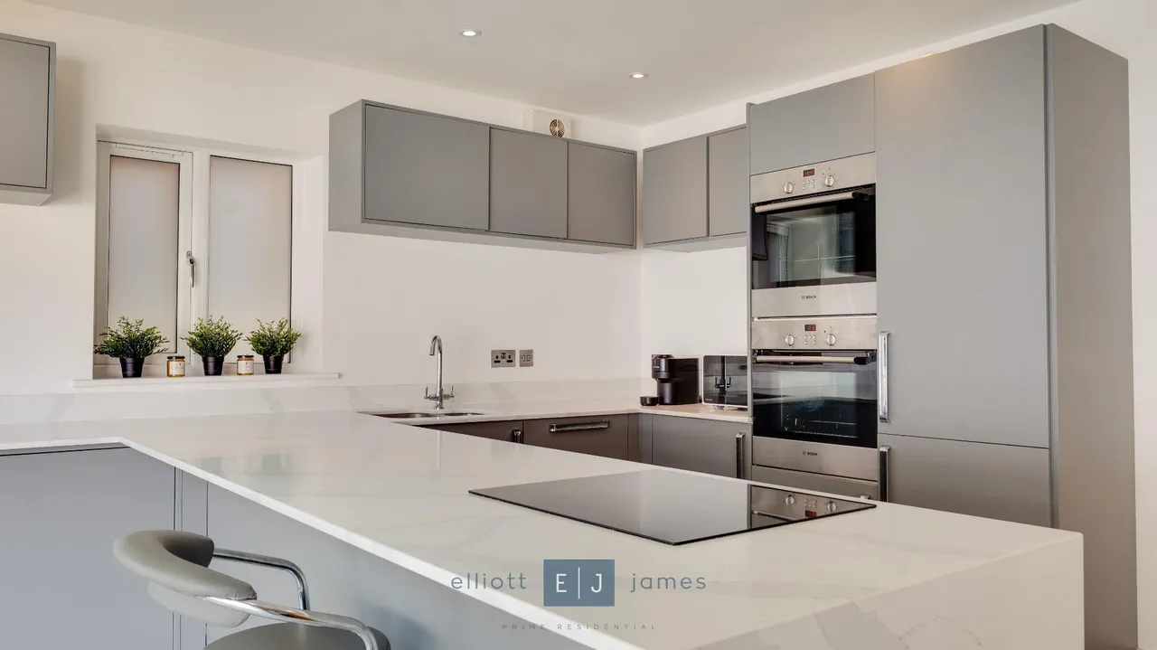 Summerfield Road, Loughton, photo 8