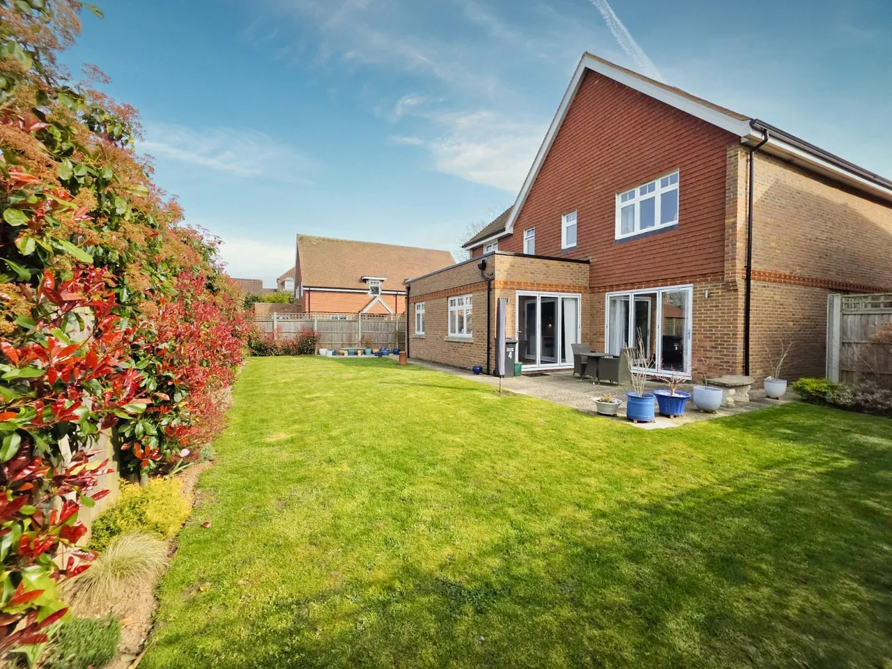 Astor Gardens, Horley, RH6, photo 3