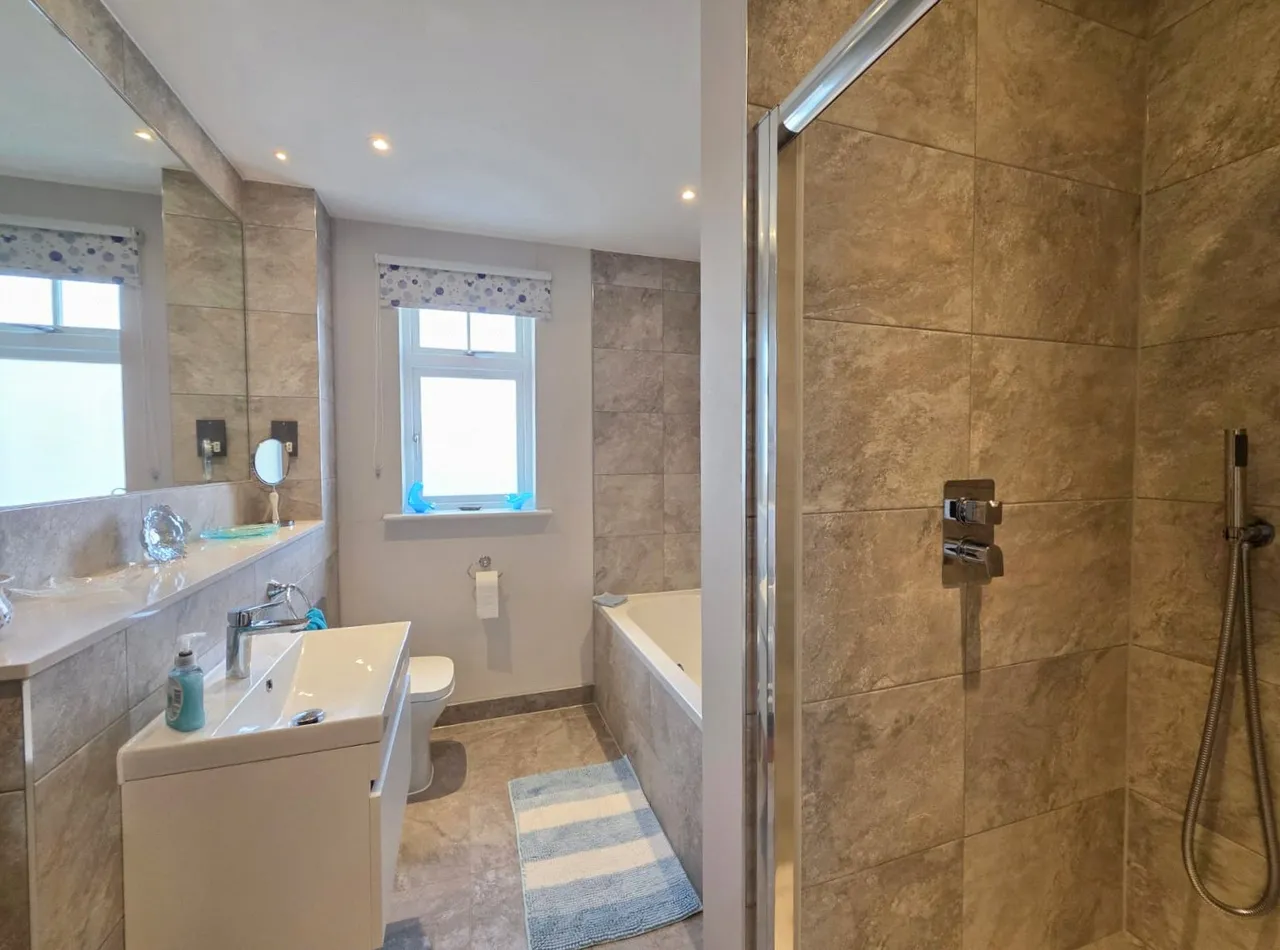 Astor Gardens, Horley, RH6, photo 10