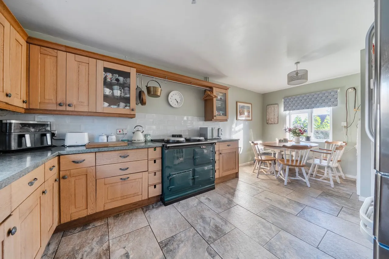Card Close, Draycott, BS27, photo 4
