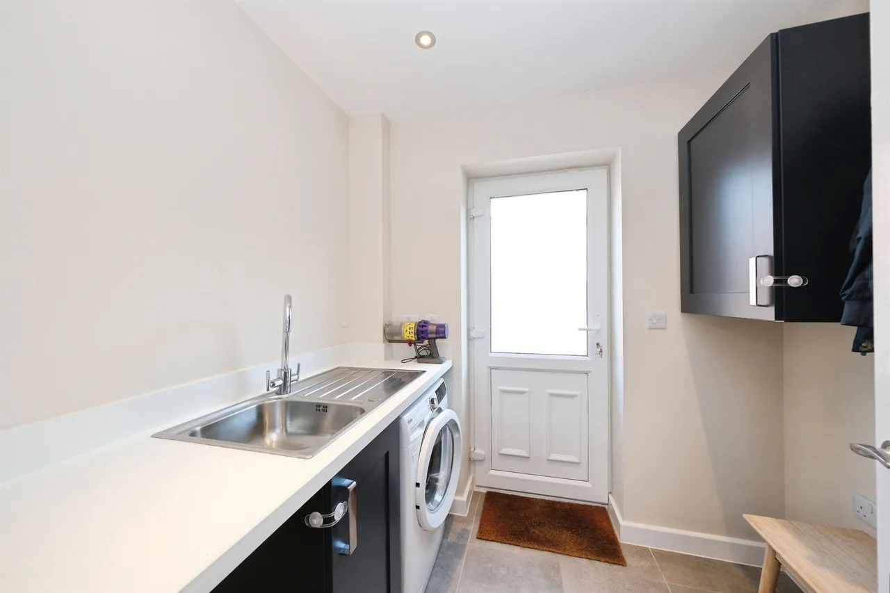 Willow Drive, Shireoaks, S81, photo 8