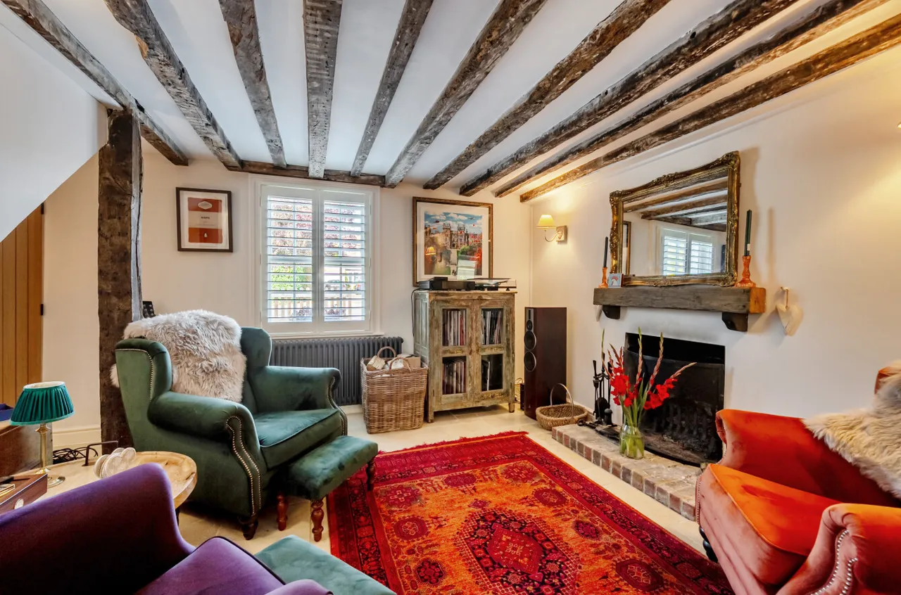Pankridge Street, Crondall, Farnham, Hampshire, GU10 5QU, photo 6