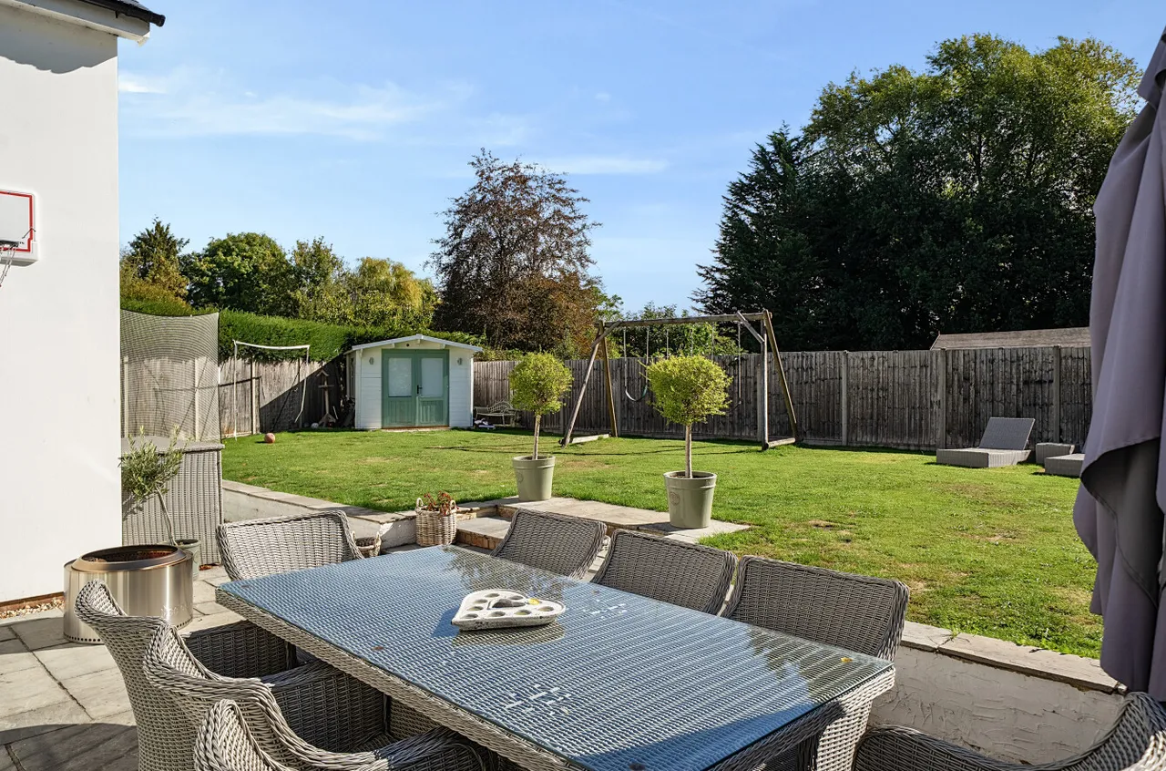Pankridge Street, Crondall, Farnham, Hampshire, GU10 5QU, photo 9