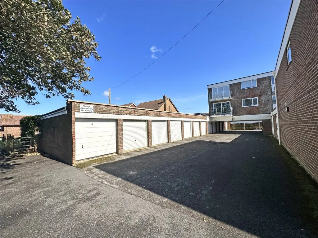 Barton on Sea, New Milton, photo 16