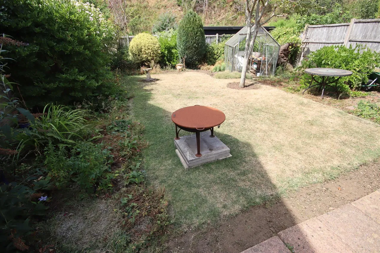 St. Peters Close, Chippenham, photo 14