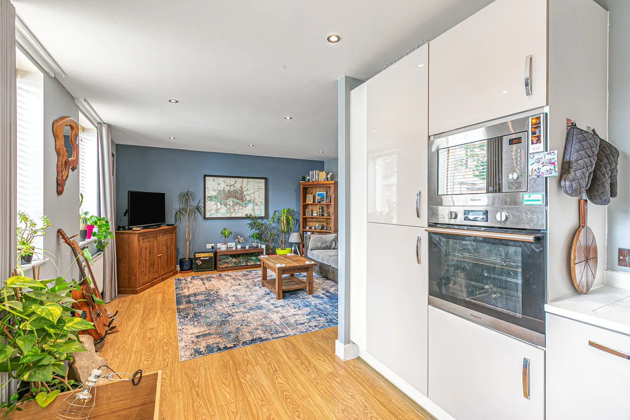 Great Charta Close, Englefield Green, TW20, photo 12