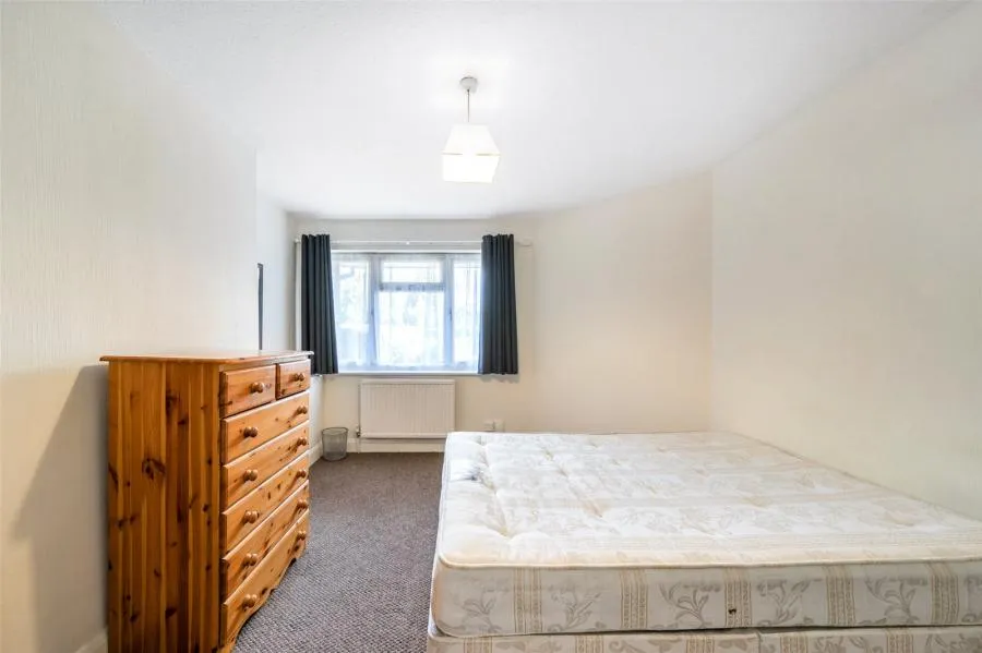 Clammas Way, Uxbridge, UB8, photo 17