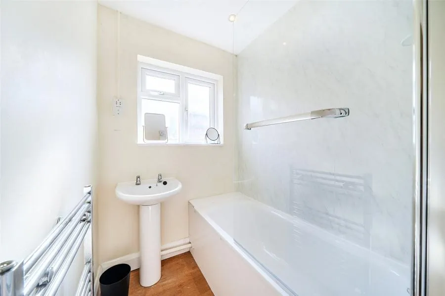 Clammas Way, Uxbridge, UB8, photo 8