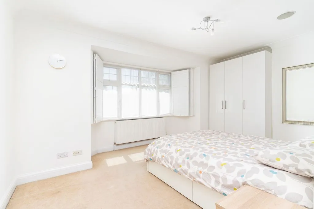 Smitham Downs Road, Purley CR8 4NA, photo 14