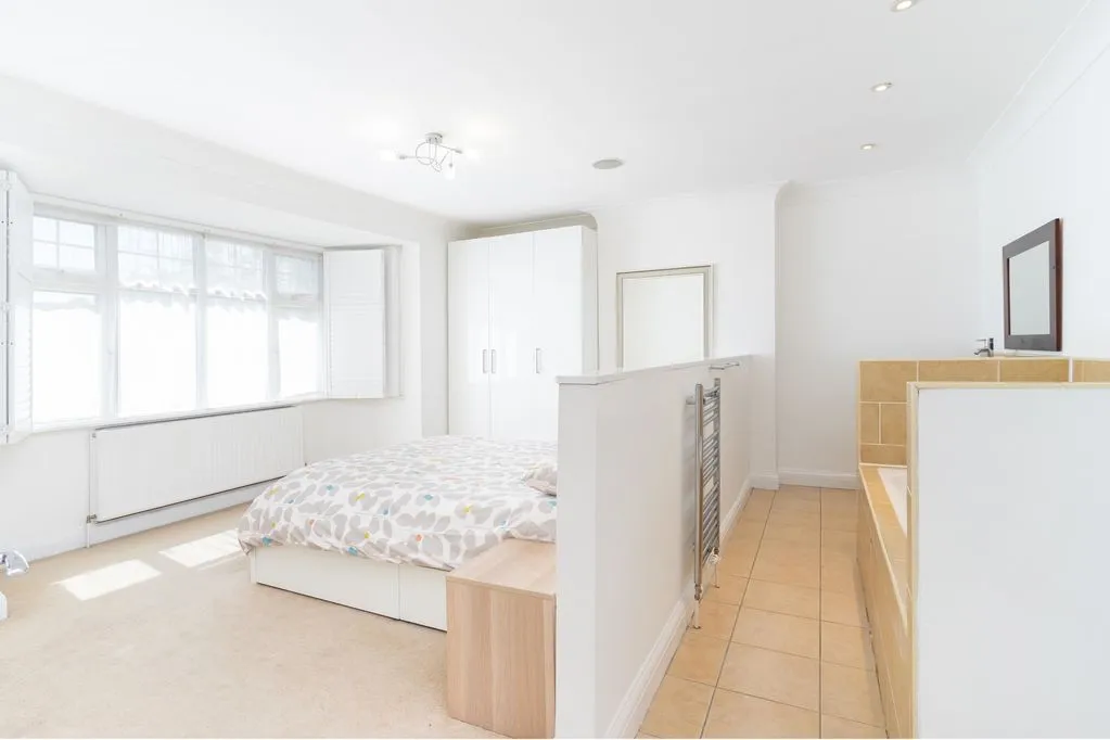 Smitham Downs Road, Purley CR8 4NA, photo 12