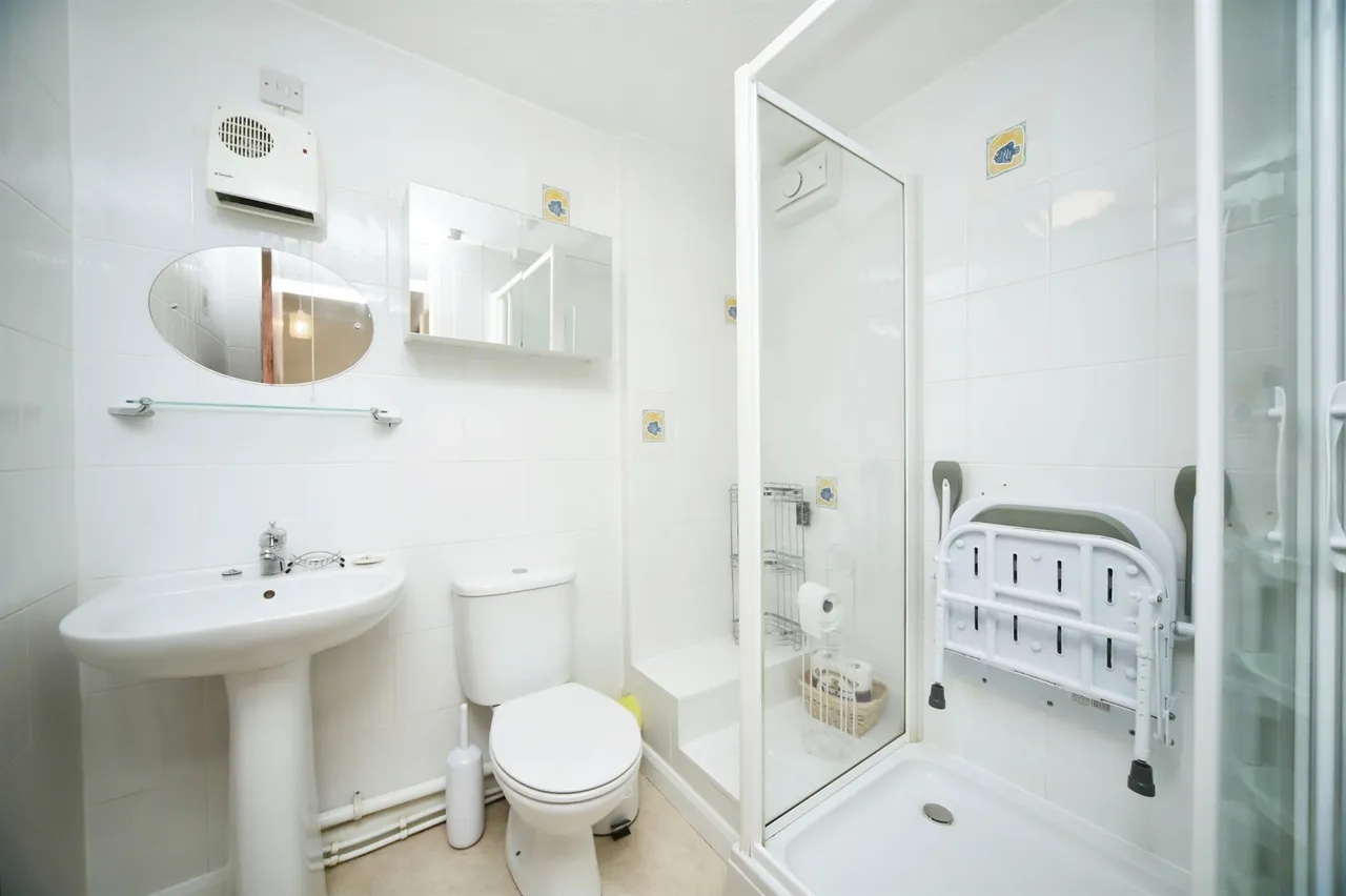 Langham Gardens, Taunton, TA1, photo 7