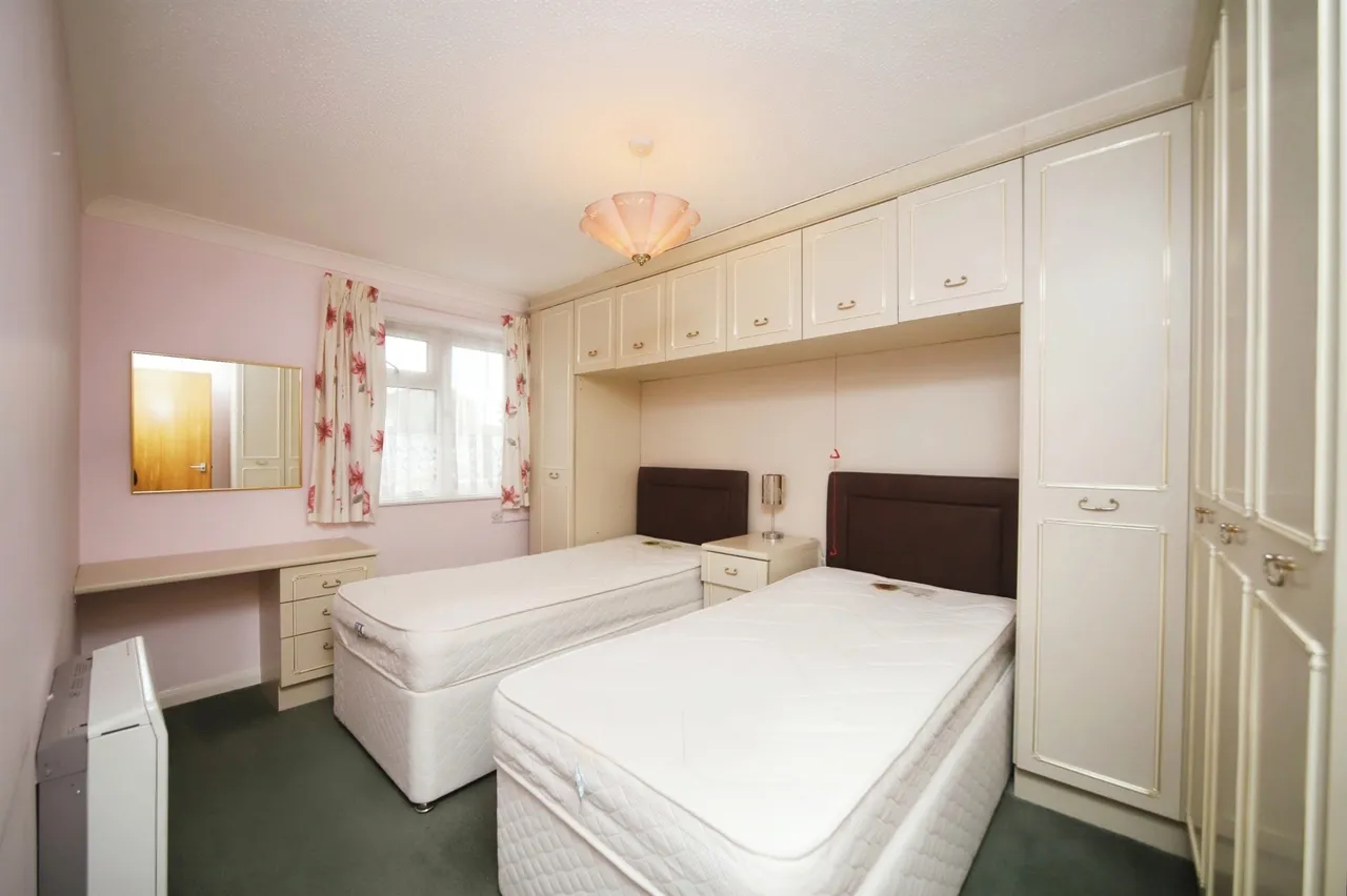 Langham Gardens, Taunton, TA1, photo 11