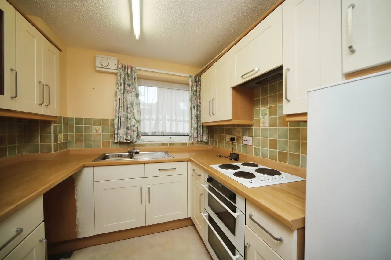 Langham Gardens, Taunton, TA1, photo 5