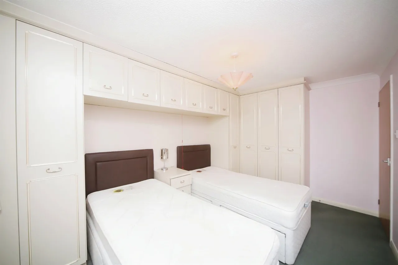 Langham Gardens, Taunton, TA1, photo 16