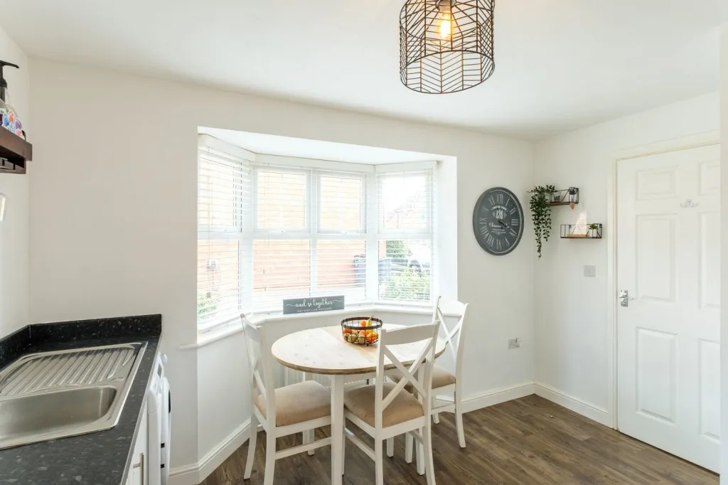 Jackson Crescent, East Leake, LE12, photo 3
