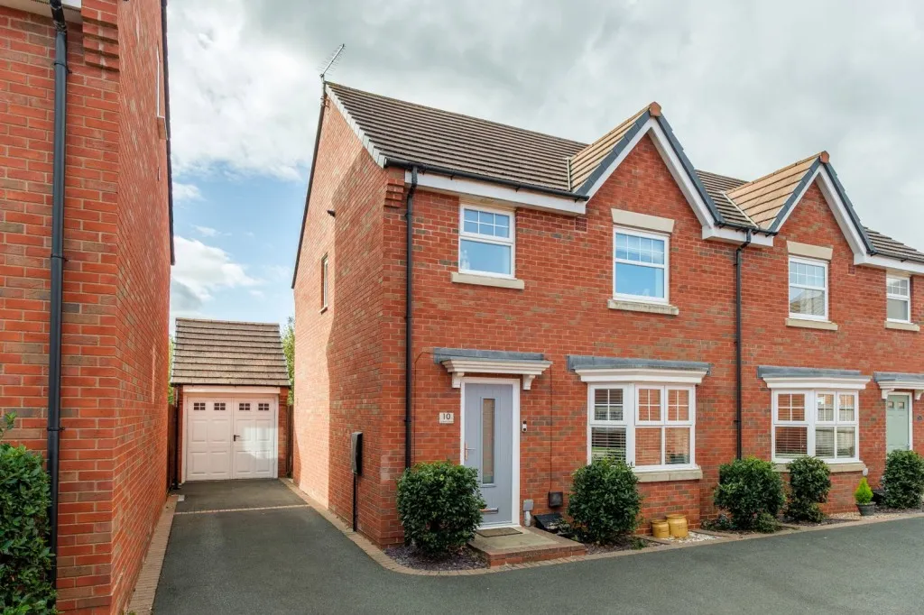 3 bed house for sale, Jackson Crescent, East Leake, LE12