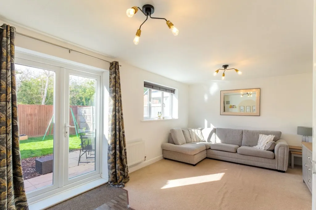 Jackson Crescent, East Leake, LE12, photo 5