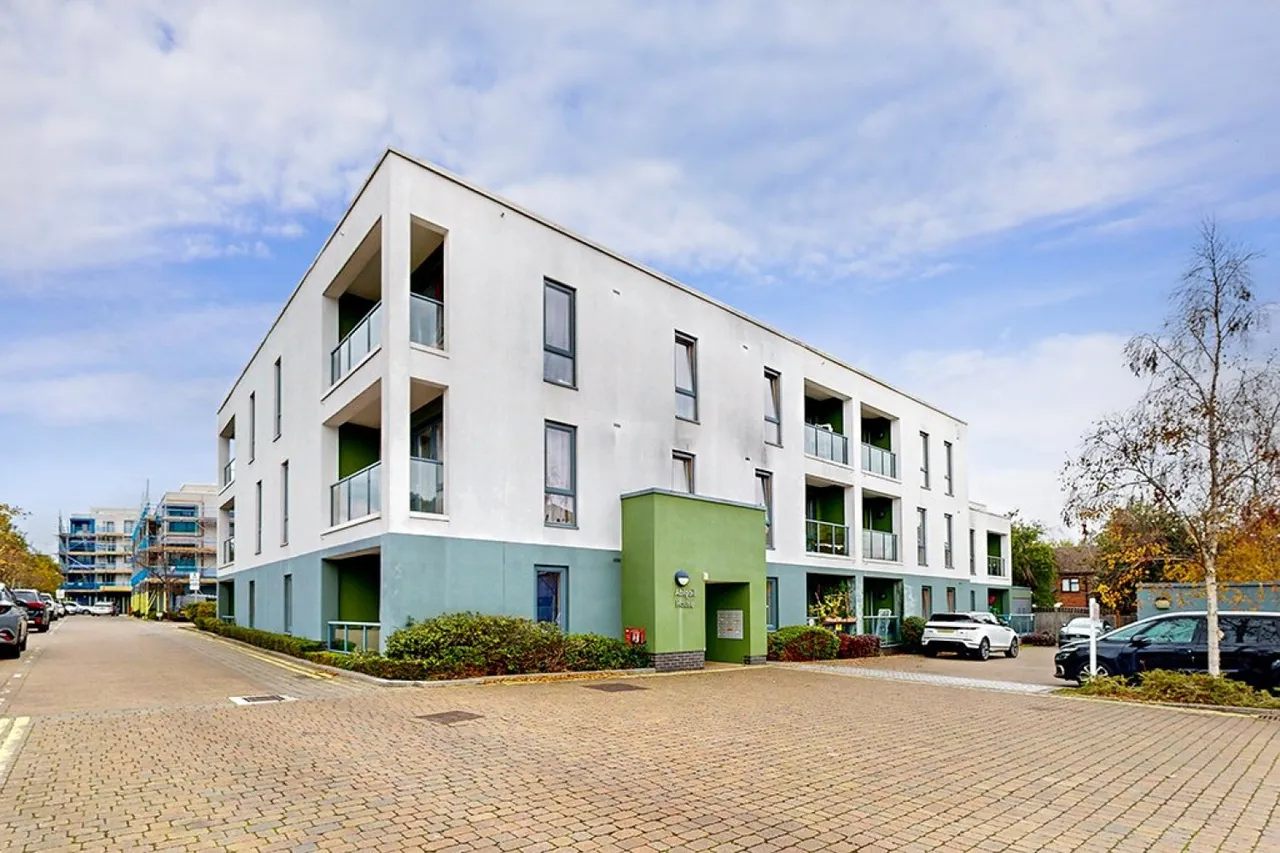 1 bed flat for sale, Richards Close, Harrow, HA1