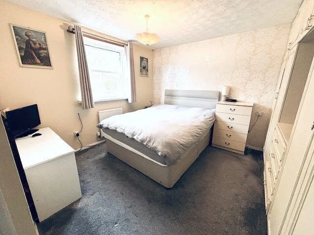 Small Close, Smethwick, B67, photo 11