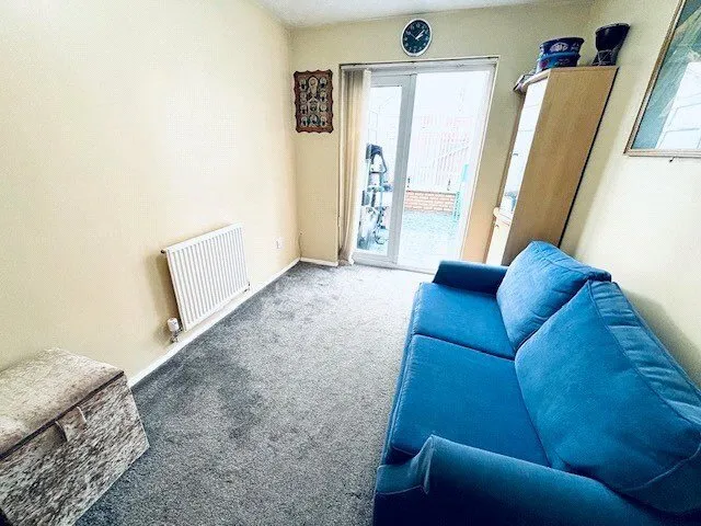 Small Close, Smethwick, B67, photo 9