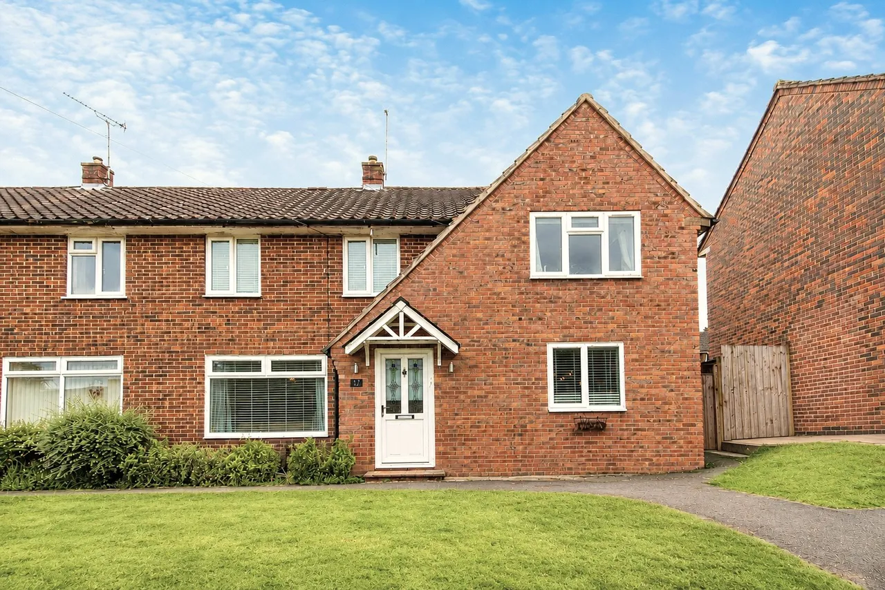 4 bed house for sale, Oakley Road, Bordon, GU35