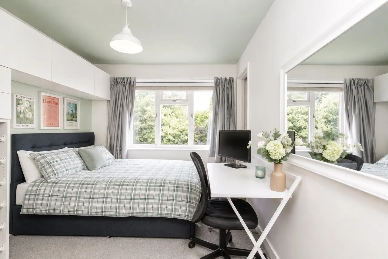 Oakley Road, Bordon, GU35, photo 5
