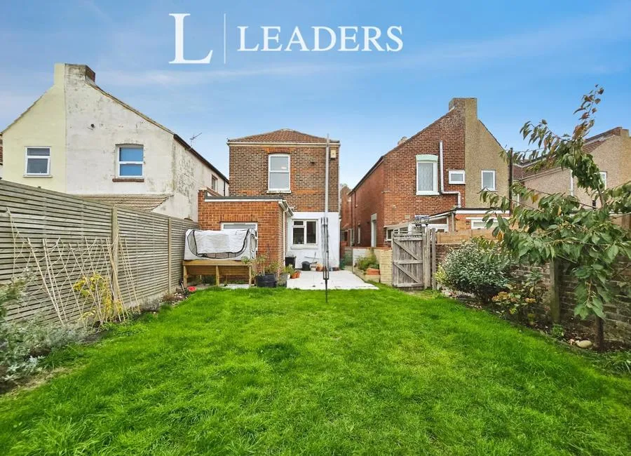 Avenue Road, Gosport, PO12, photo 4