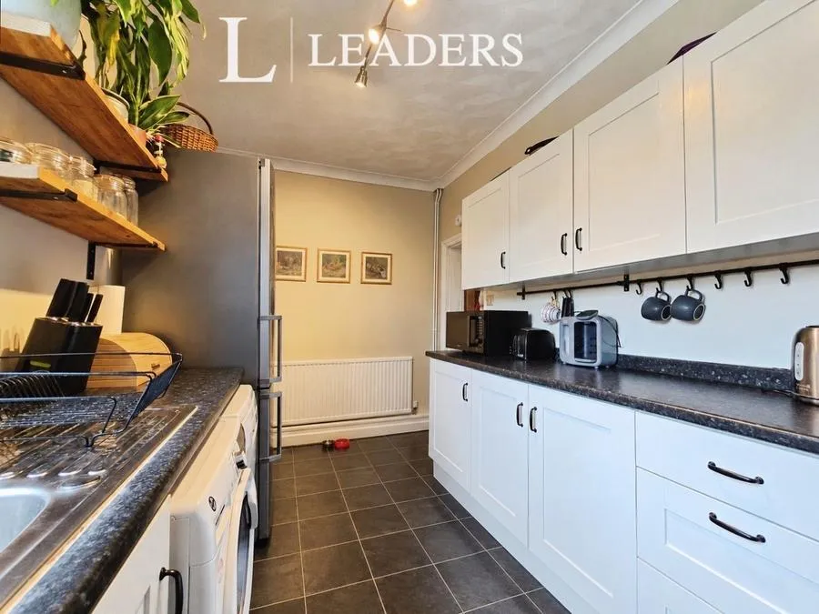Avenue Road, Gosport, PO12, photo 9