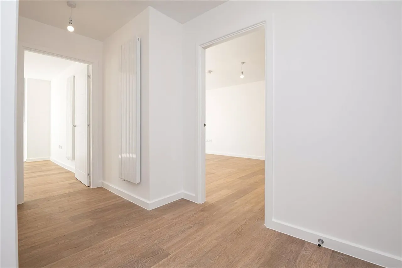 Station Avenue, Walton-On-Thames, KT12, photo 6