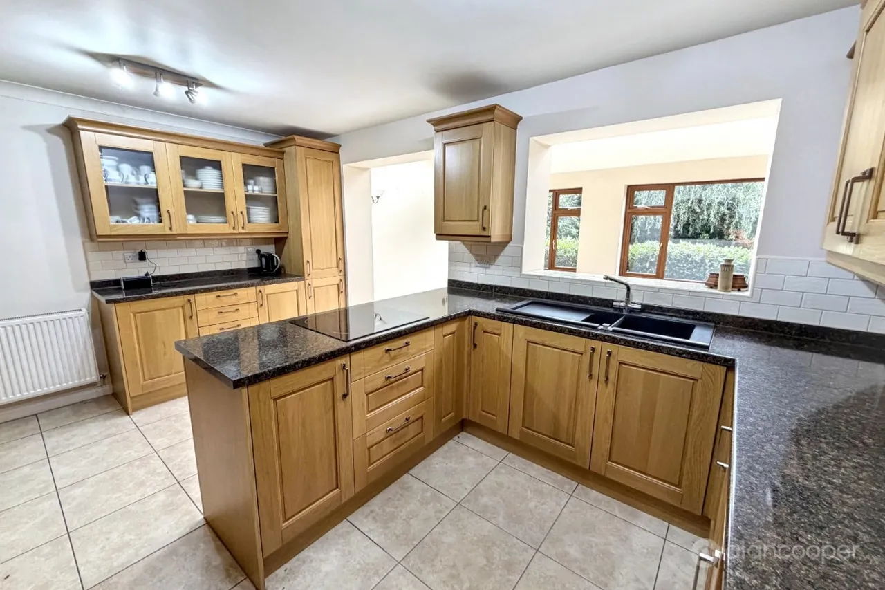 Falcon Close, Thornhill, CV11, photo 8