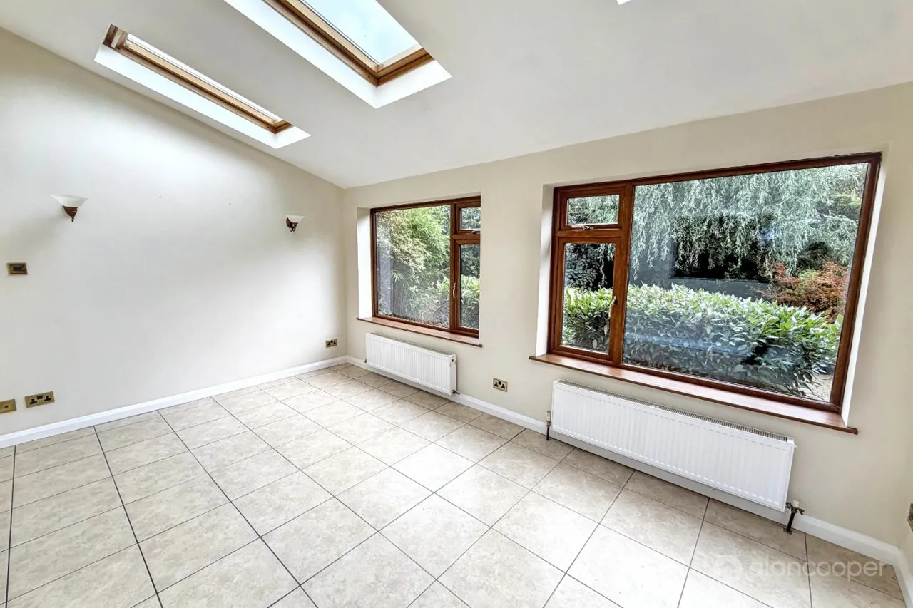 Falcon Close, Thornhill, CV11, photo 13