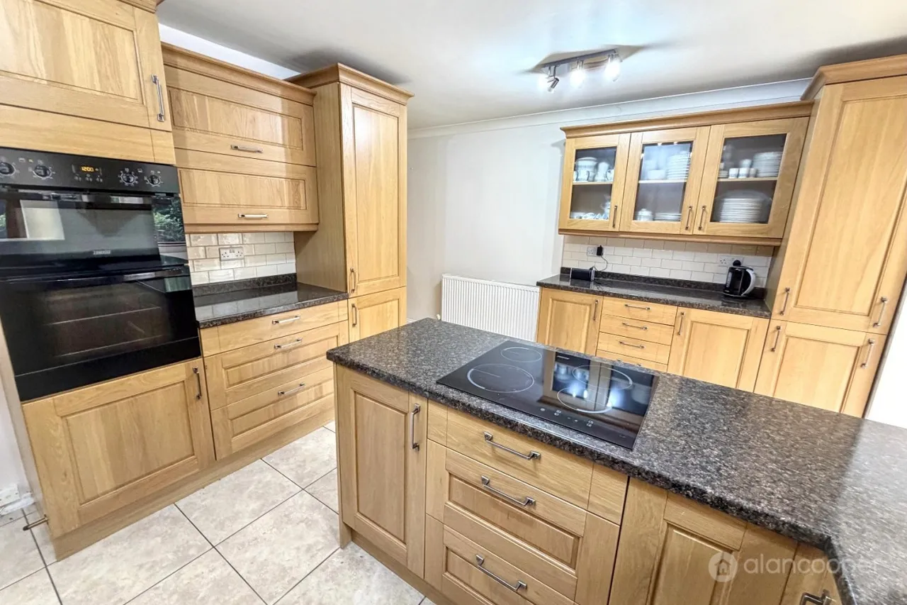 Falcon Close, Thornhill, CV11, photo 12