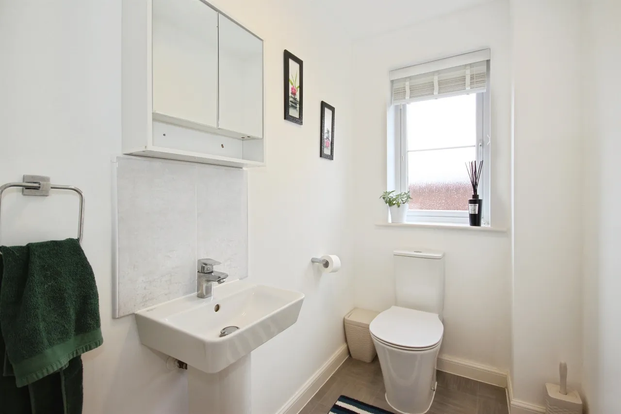 Gowling Close, Radford Semele, CV31, photo 6