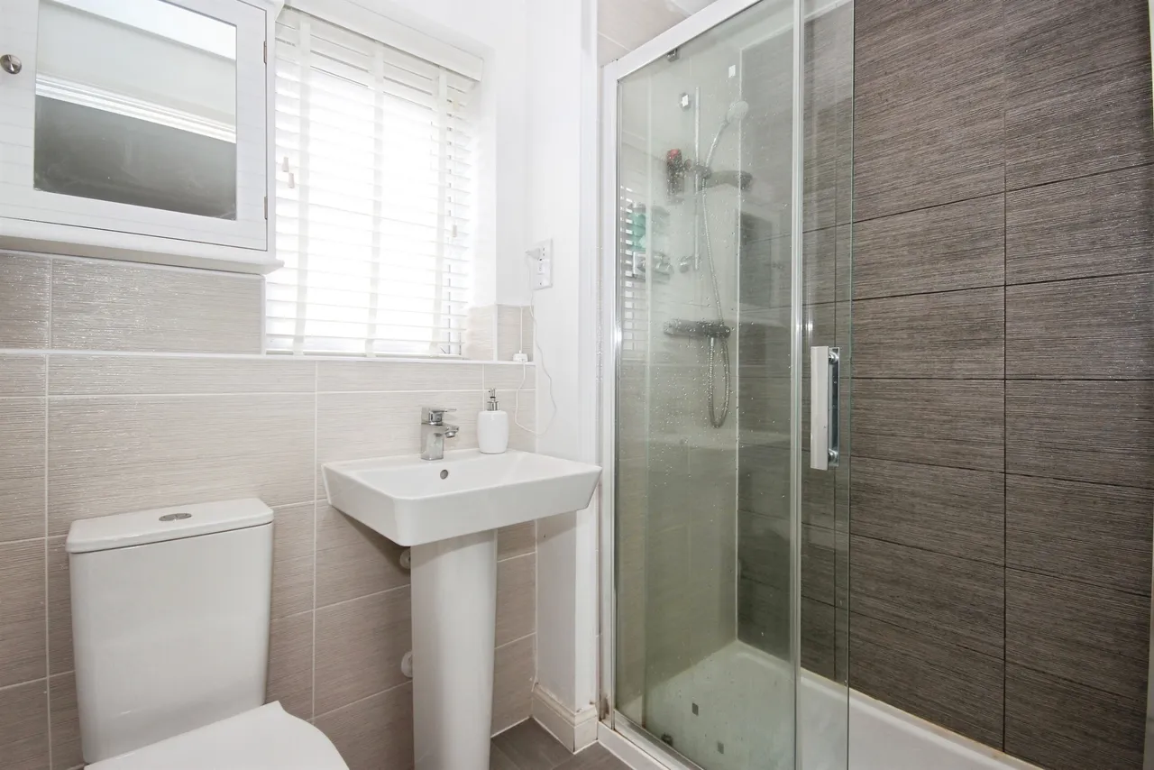 Gowling Close, Radford Semele, CV31, photo 9