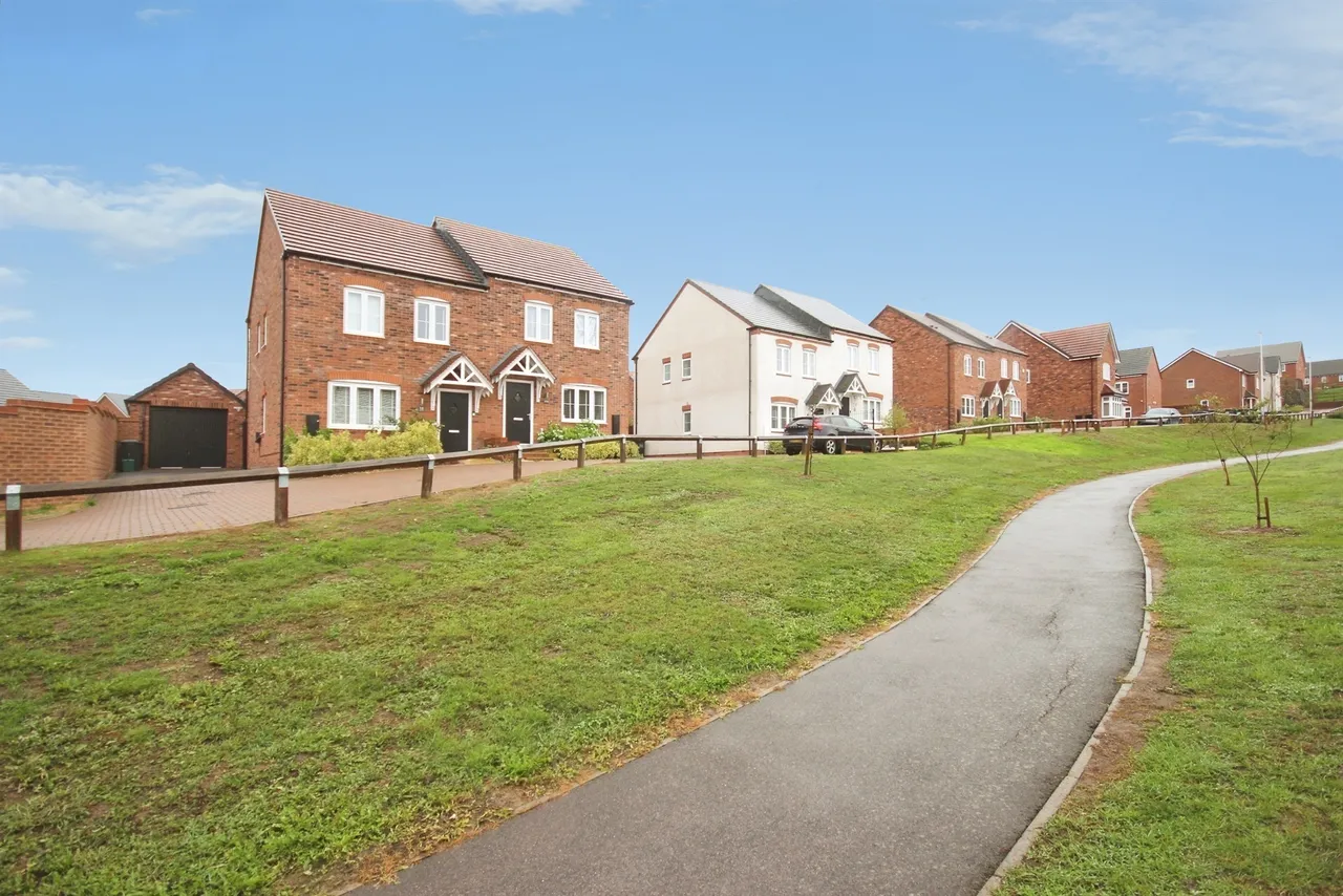 Gowling Close, Radford Semele, CV31, photo 15