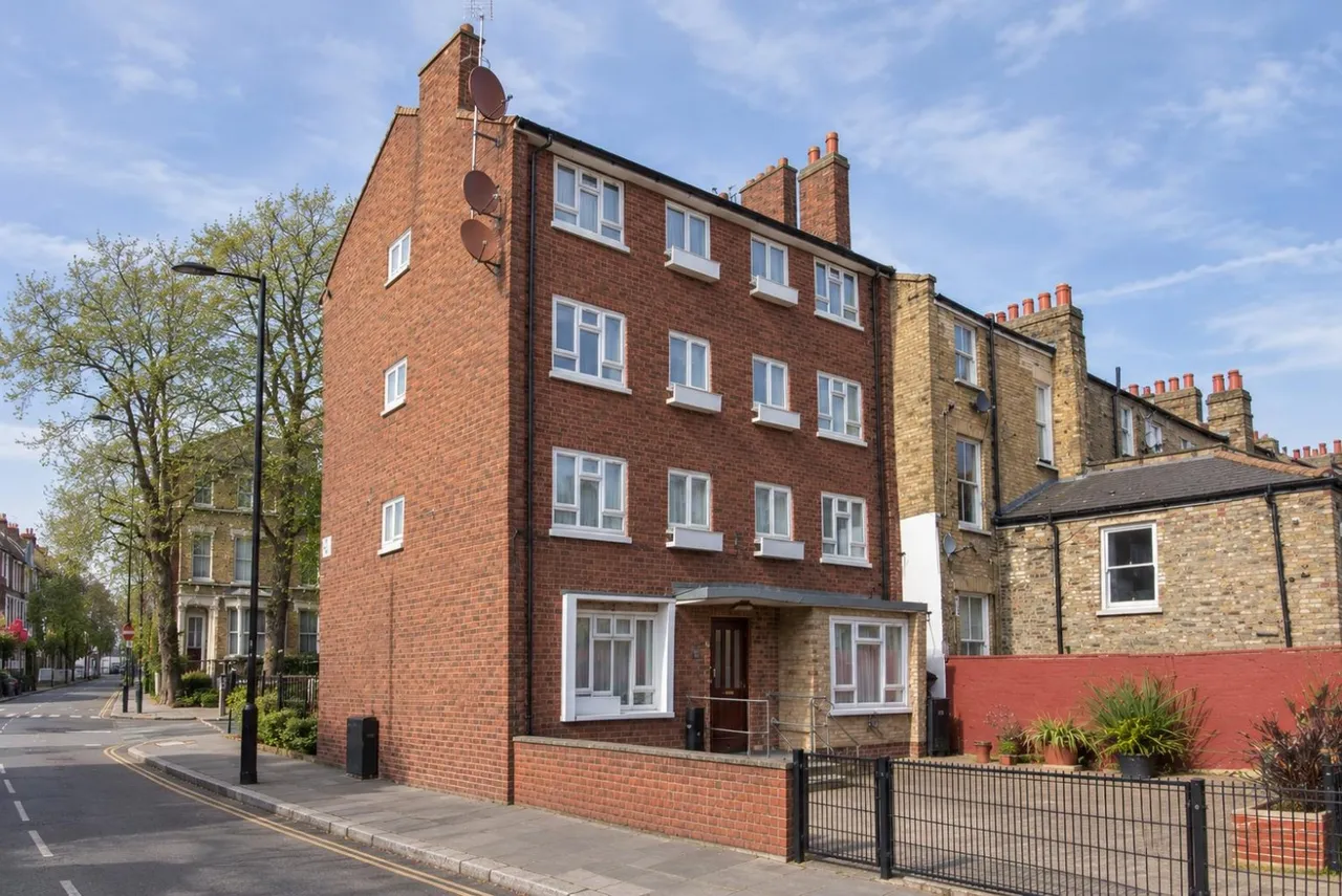 property to rent, Maury Road, London, N16