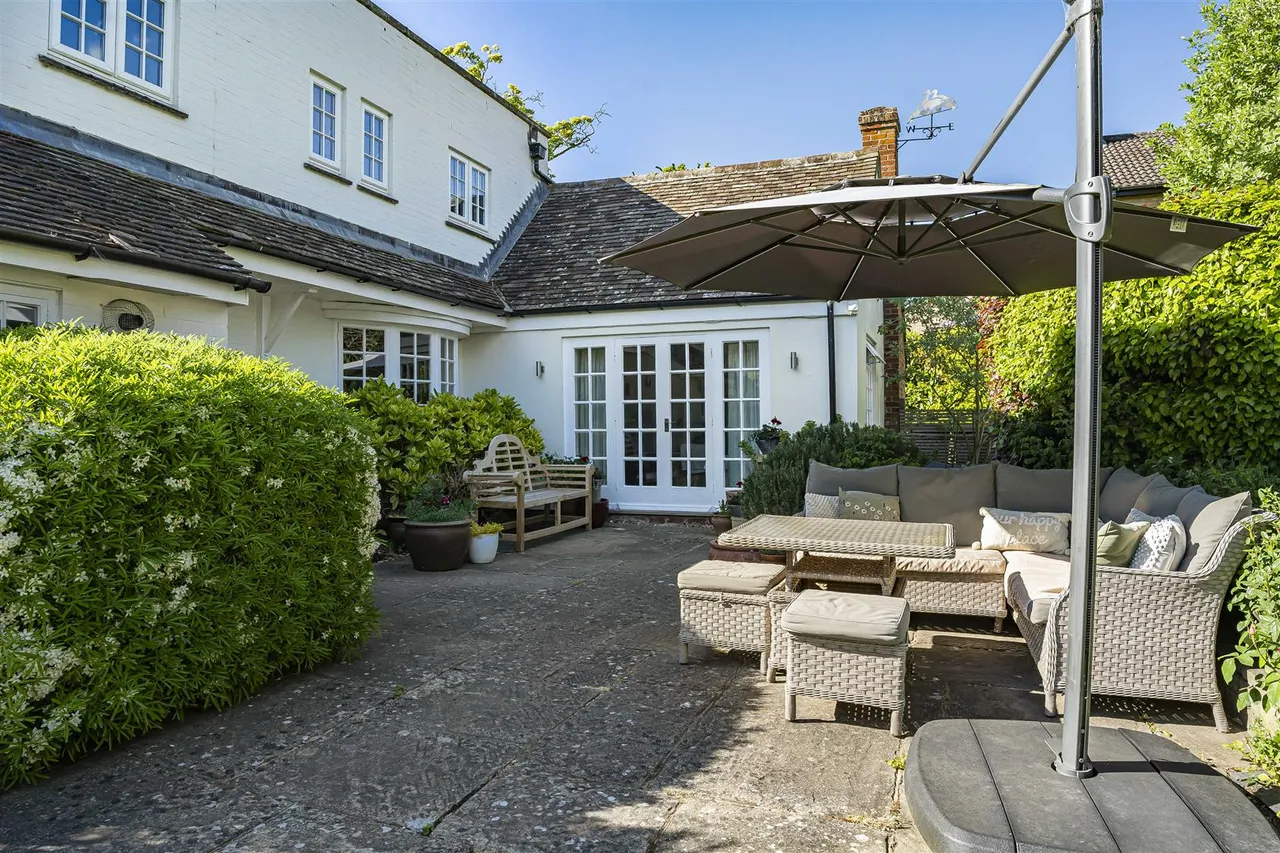 High Street, Sawston, CB22, photo 38