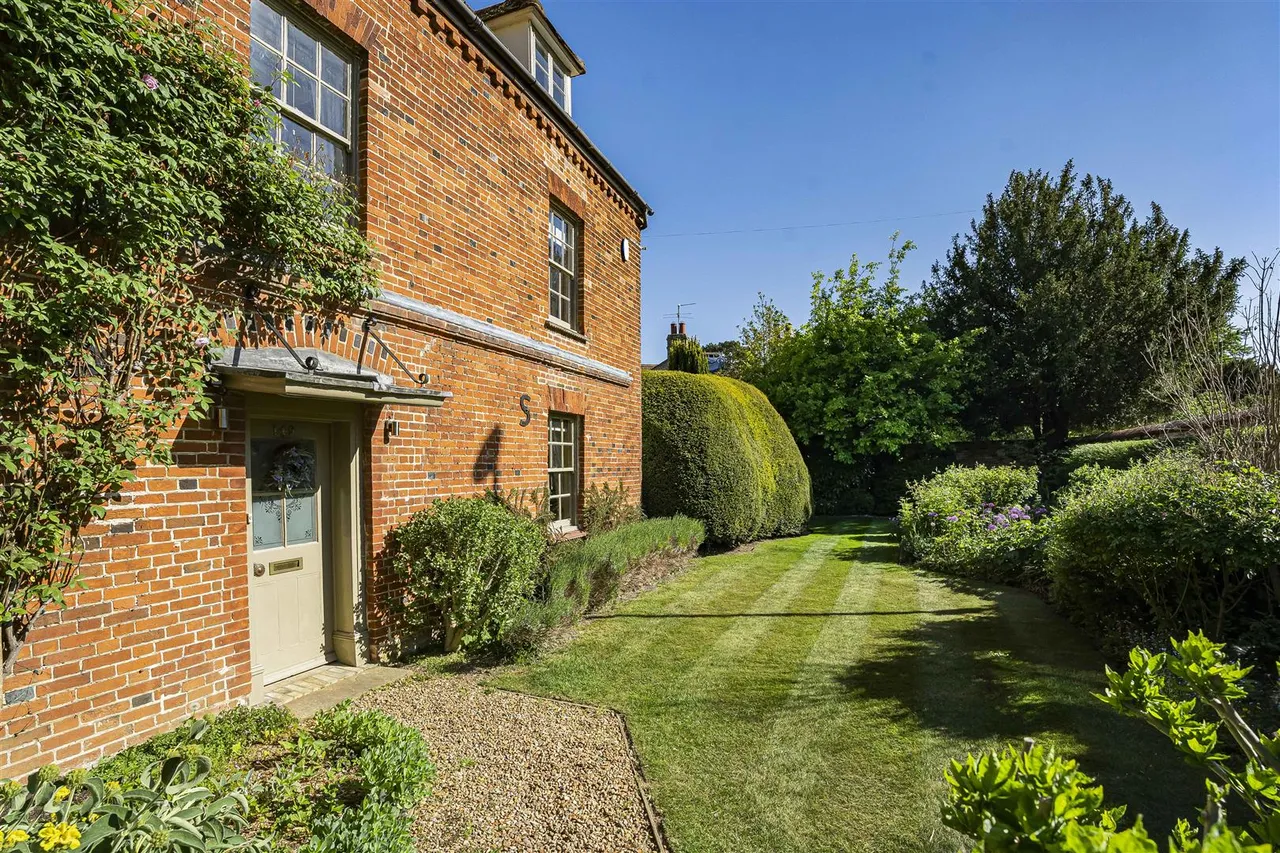 High Street, Sawston, CB22, photo 48