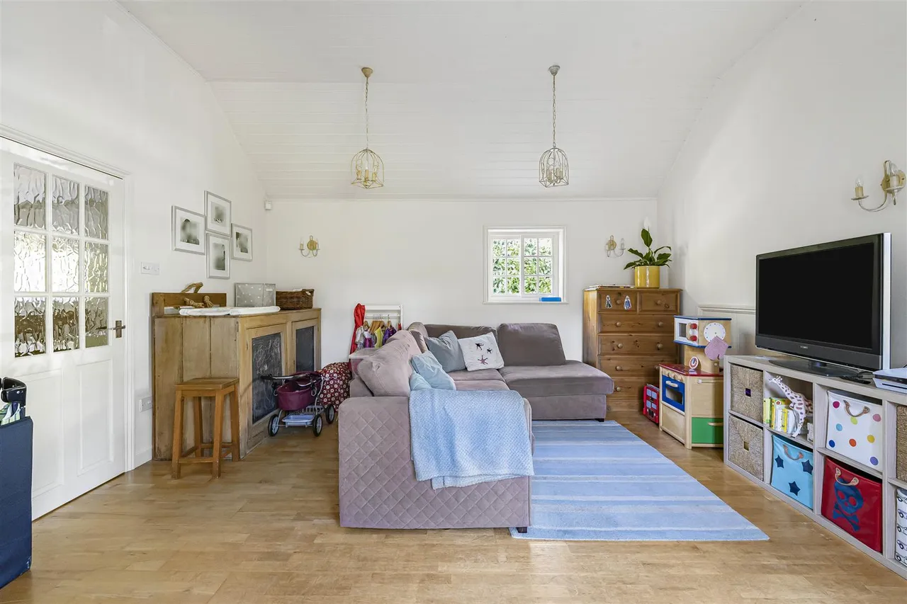 High Street, Sawston, CB22, photo 18