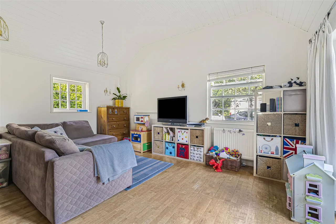 High Street, Sawston, CB22, photo 17