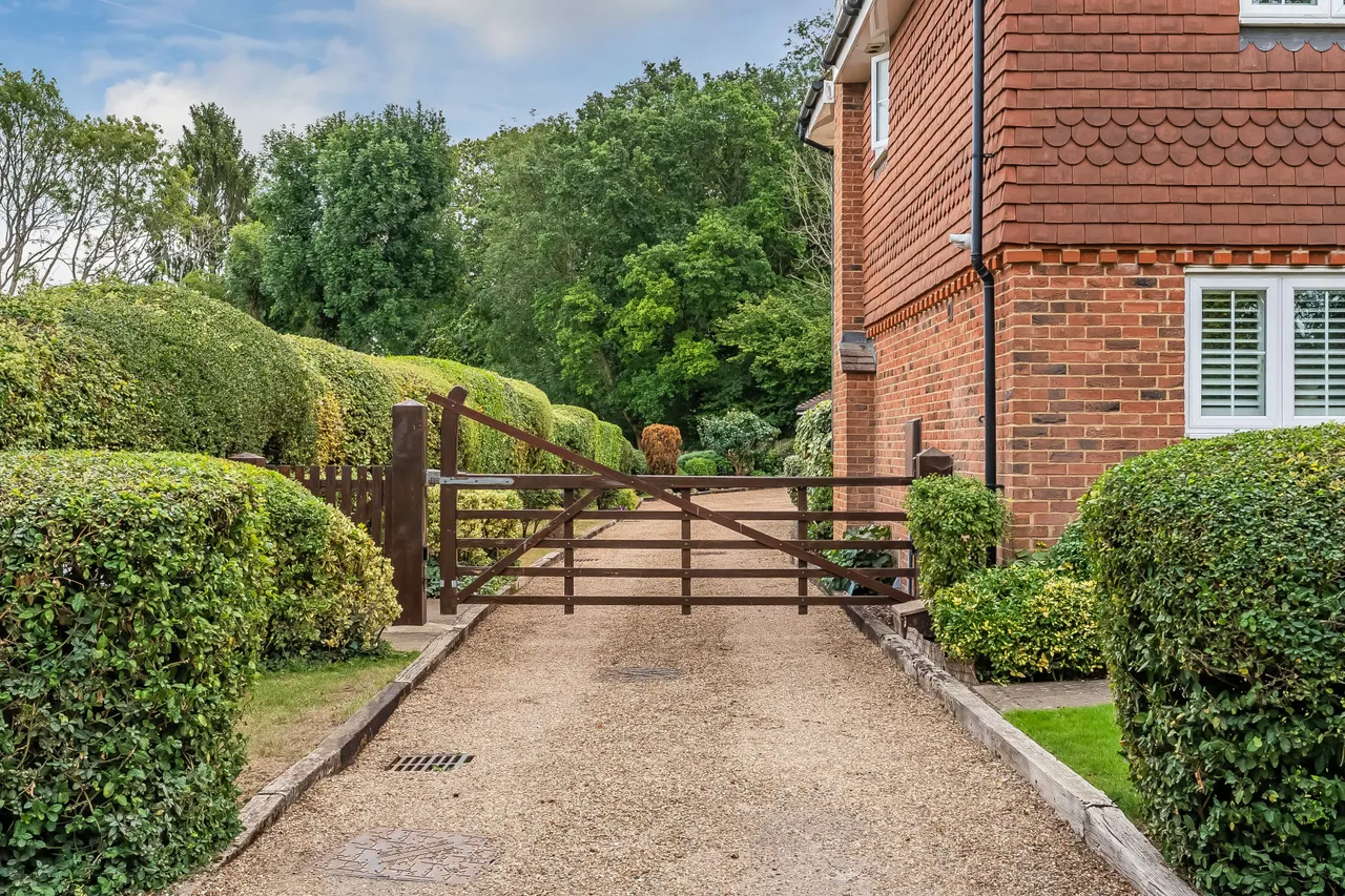Limetree Mews, Tatsfield Nr Westerham, TN16, photo 11
