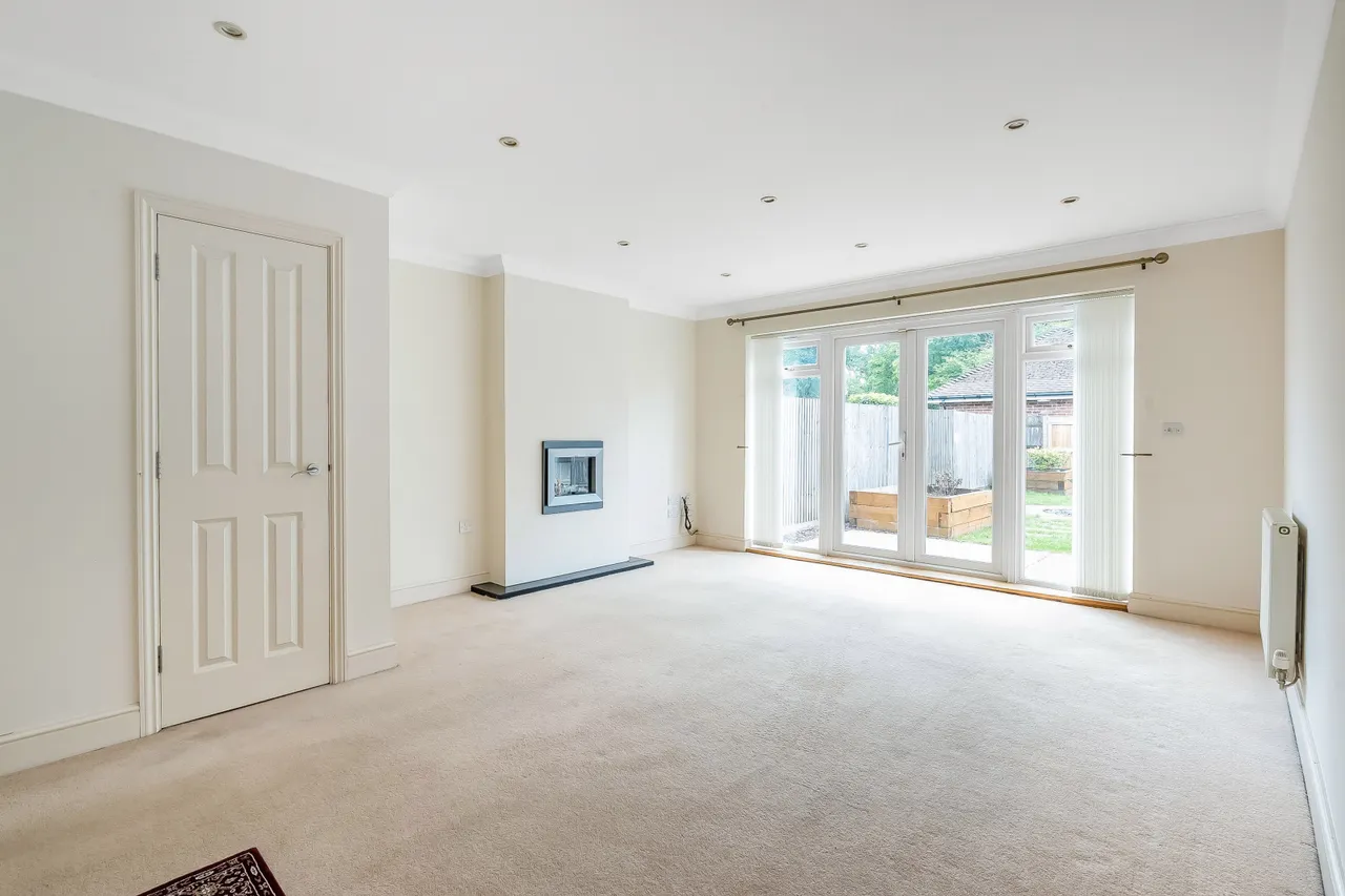 Limetree Mews, Tatsfield Nr Westerham, TN16, photo 2