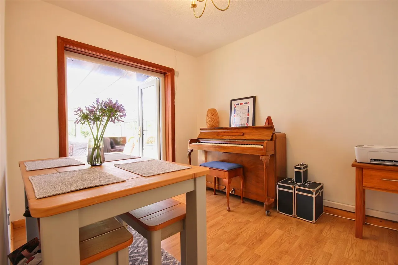 Beckside, Hornsea, photo 7