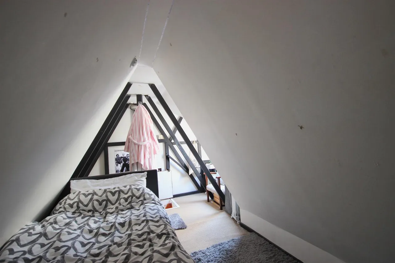 Beckside, Hornsea, photo 9
