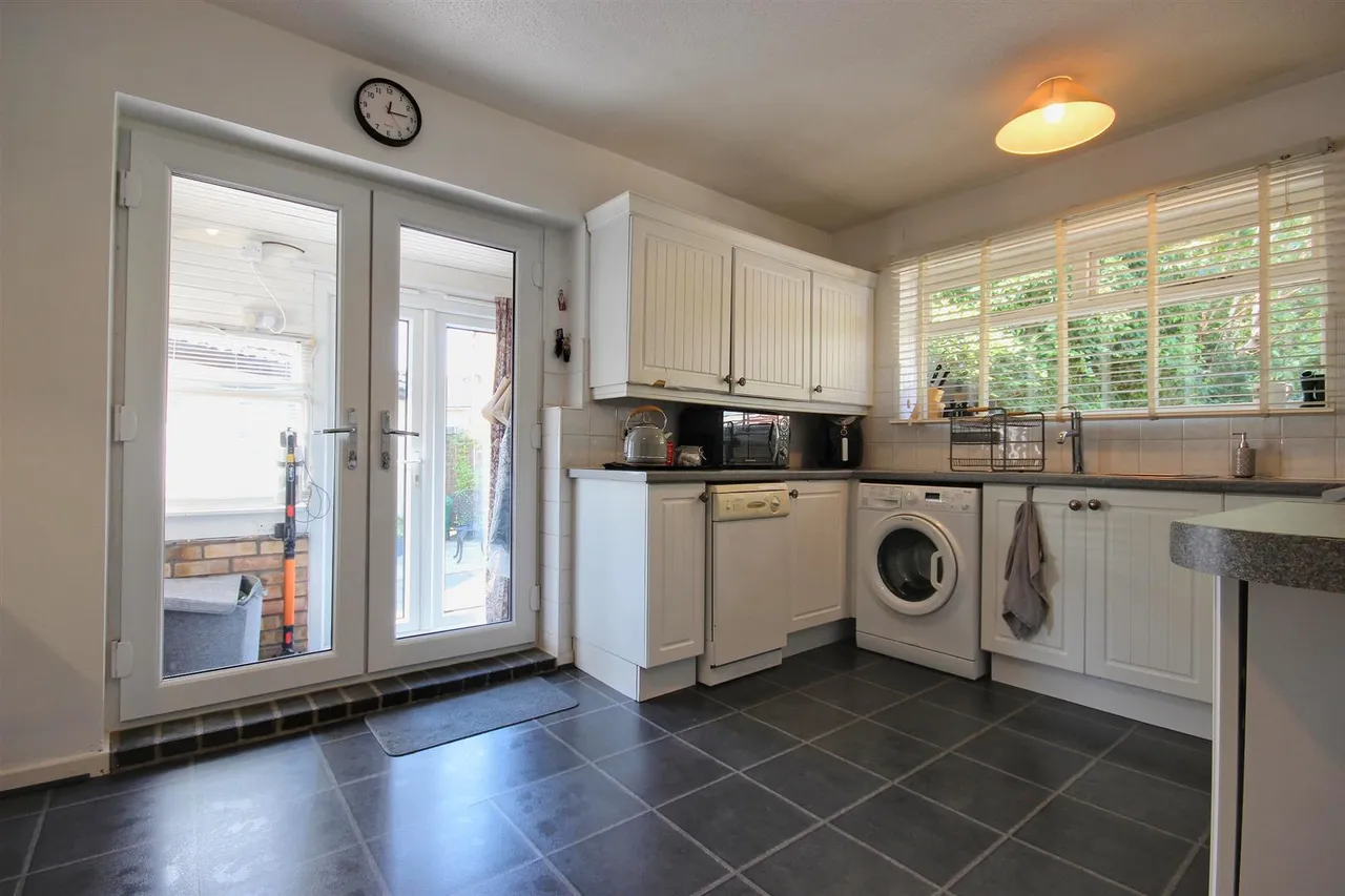 Beckside, Hornsea, photo 17