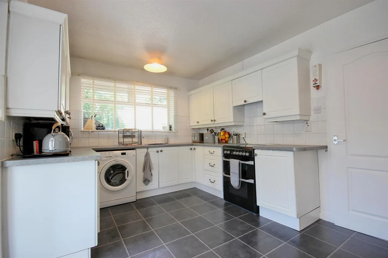 Beckside, Hornsea, photo 4