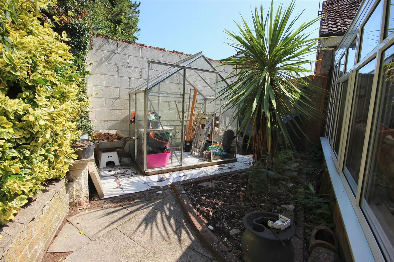 Beckside, Hornsea, photo 32
