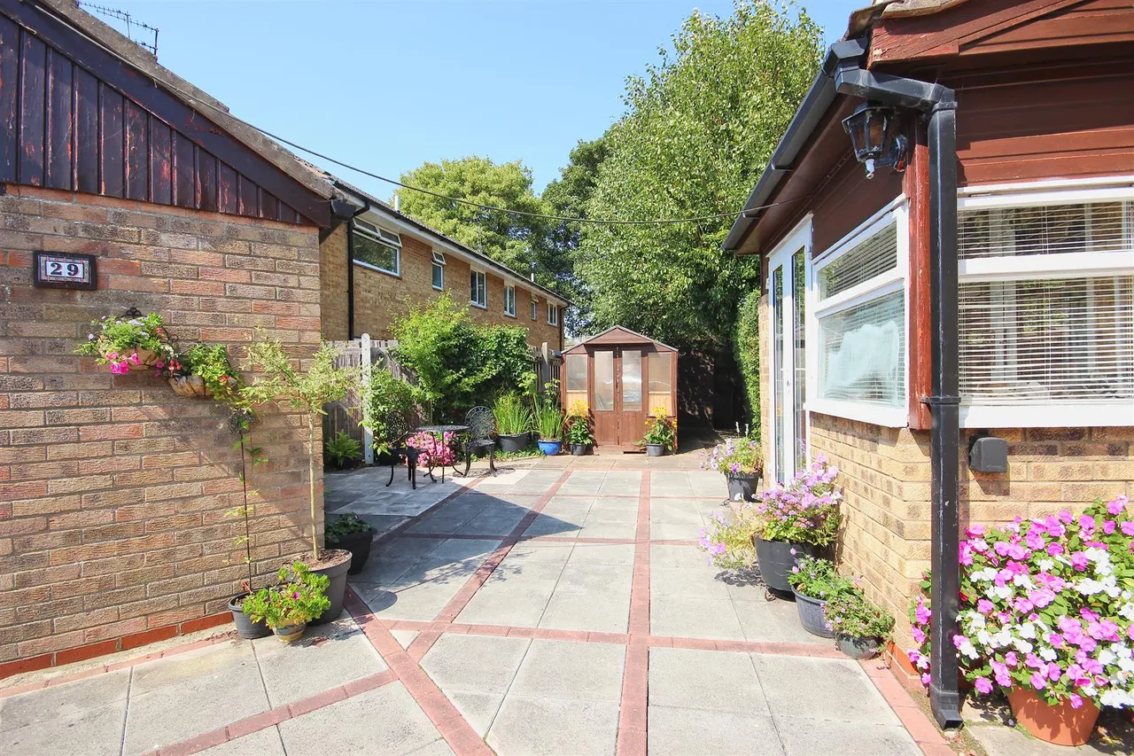 Beckside, Hornsea, photo 10