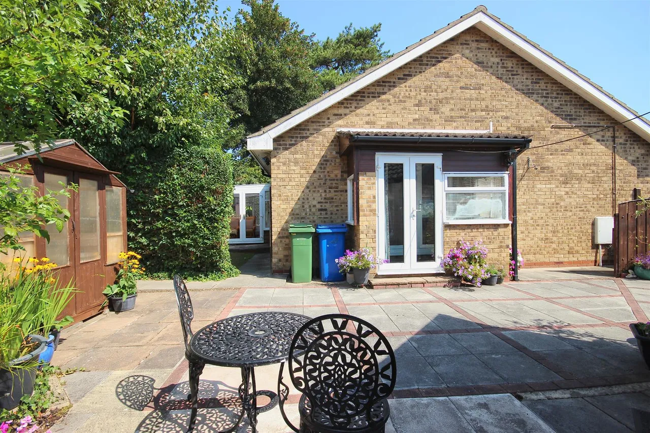Beckside, Hornsea, photo 29