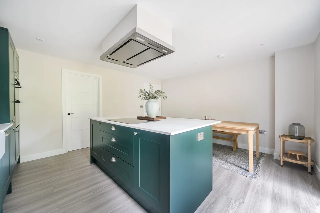 Acacia Wood Road, Hindhead, GU26, photo 4